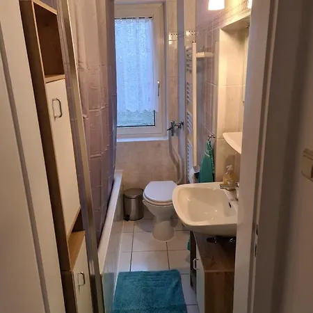 Nr.5 In : Nurnbegerstr.23, 70374 Apartamento