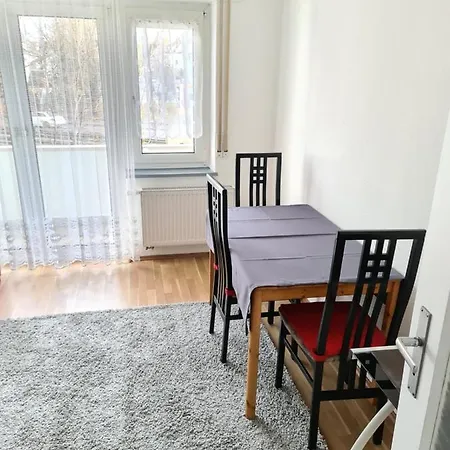 Nr.5 In : Nurnbegerstr.23, 70374 Apartment *
